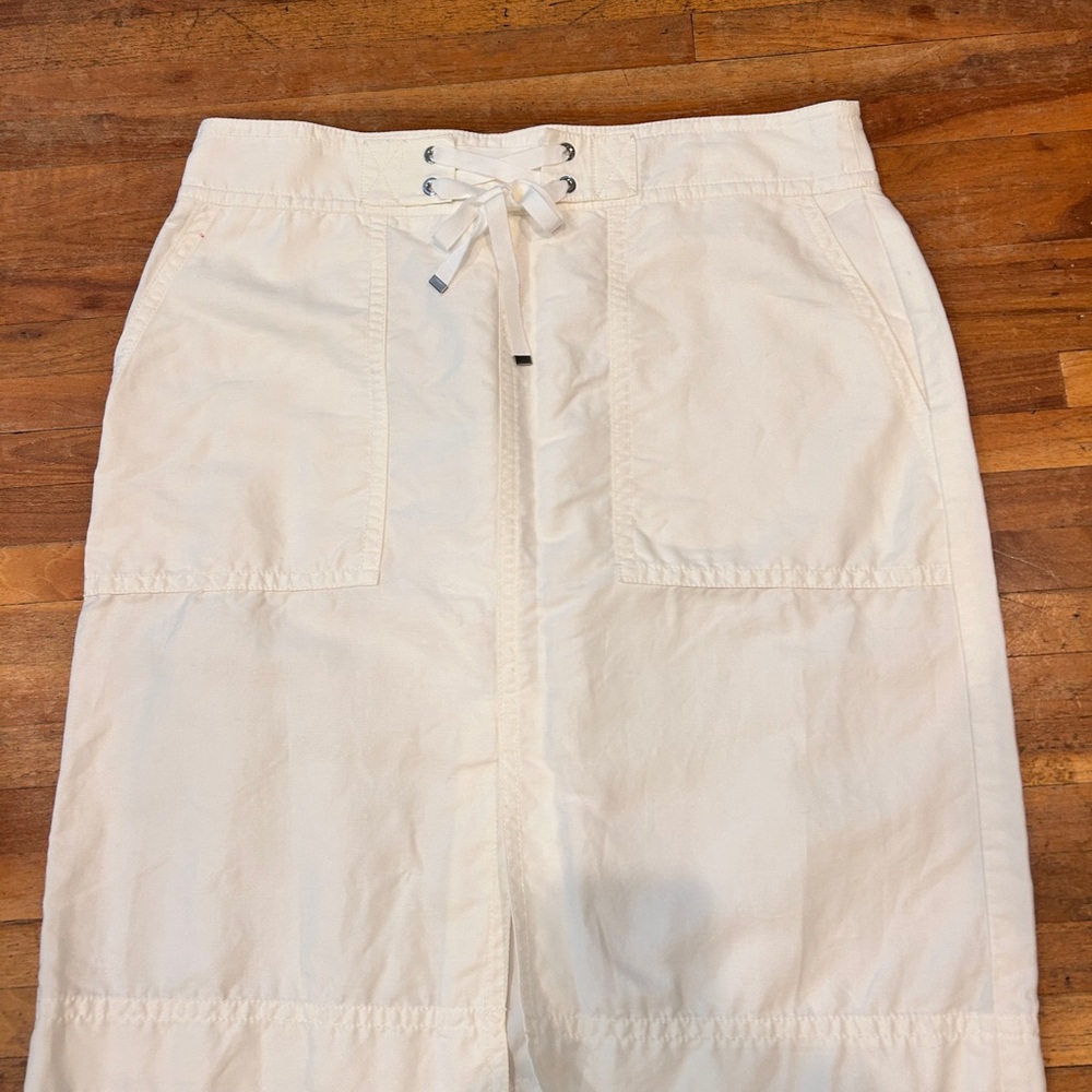 Ann Taylor Cream Skirt with Zipper
